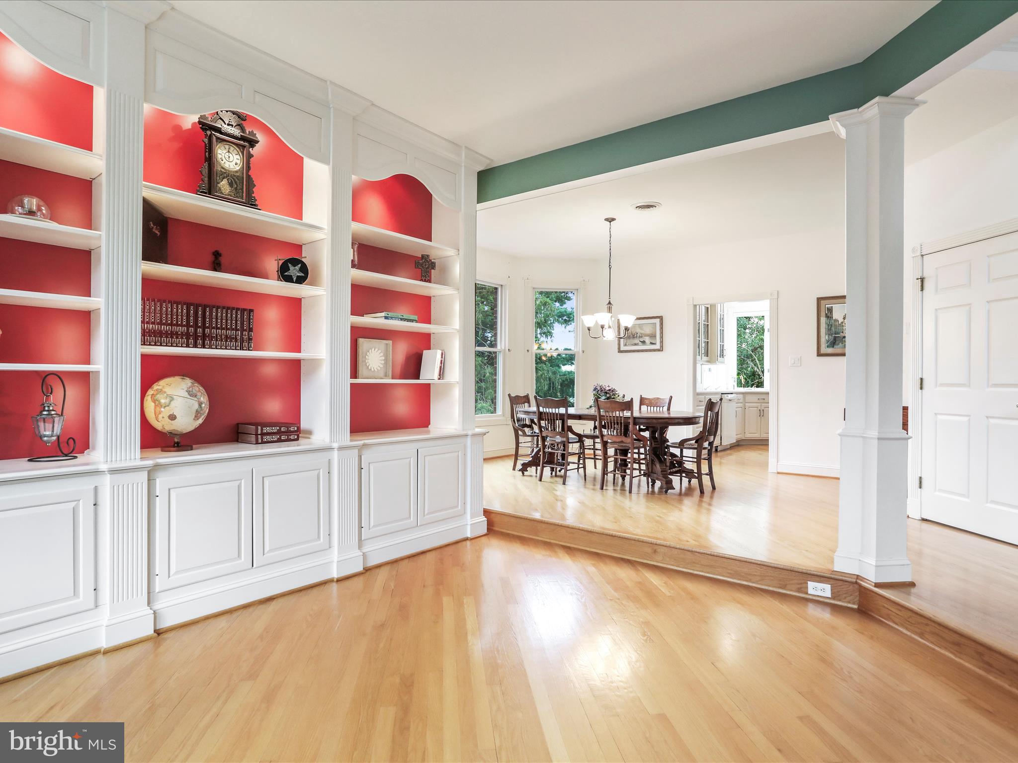 11724 MOCKINGBIRD LANE