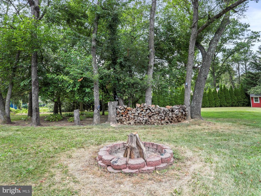 11724 MOCKINGBIRD LANE