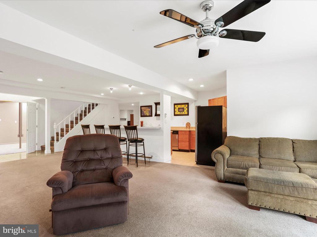 11724 MOCKINGBIRD LANE