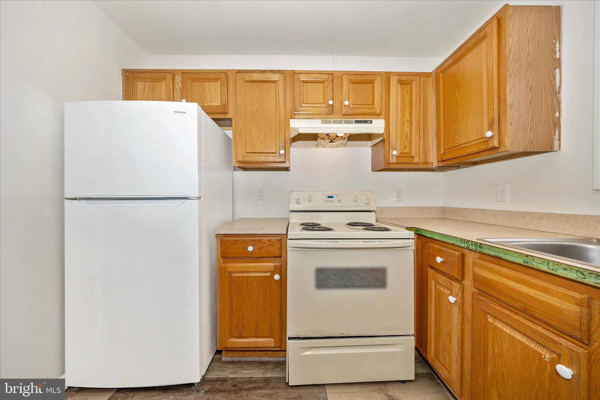 915 ROSE HILL AVENUE #A