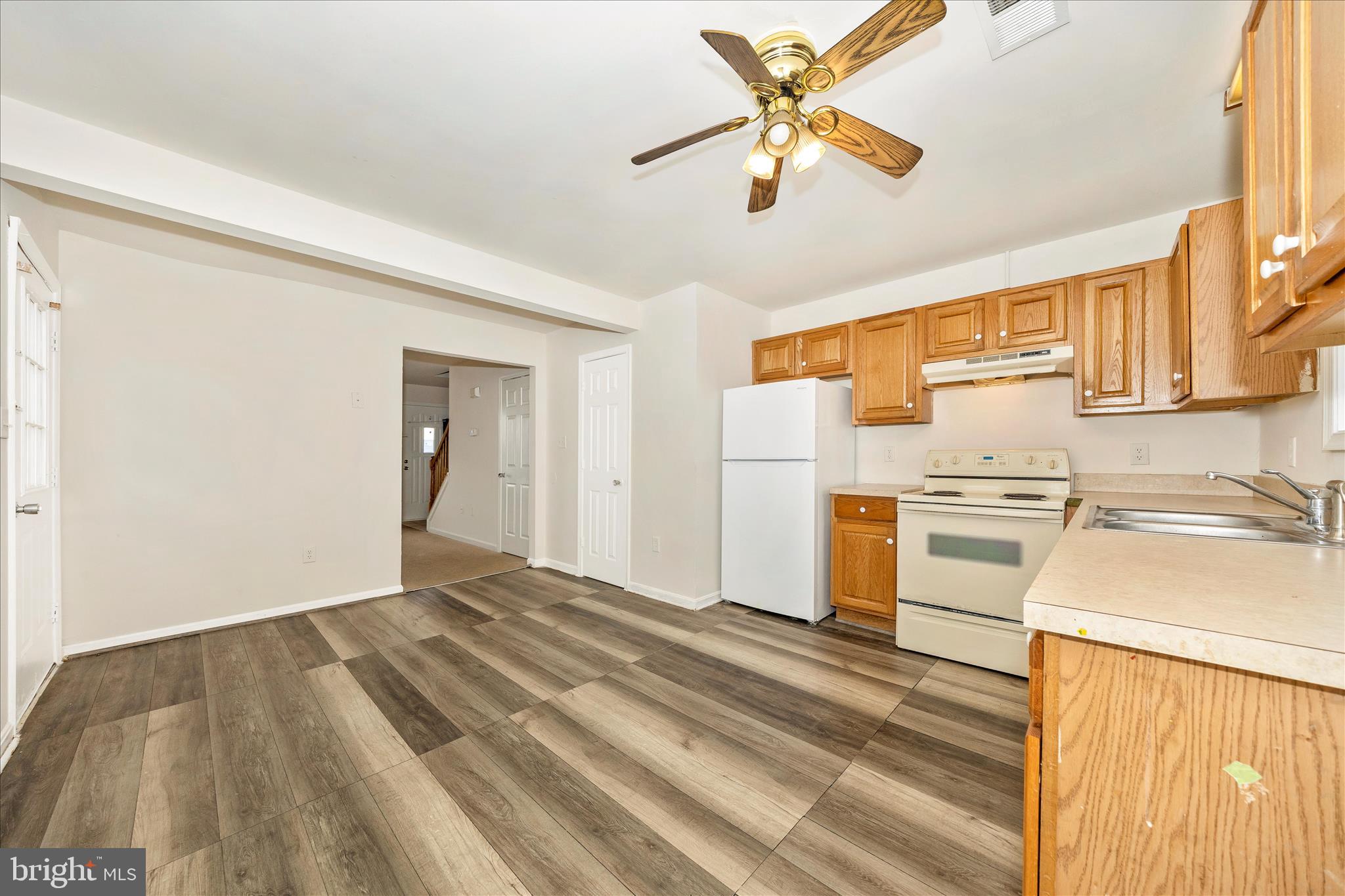 915 ROSE HILL AVENUE #A