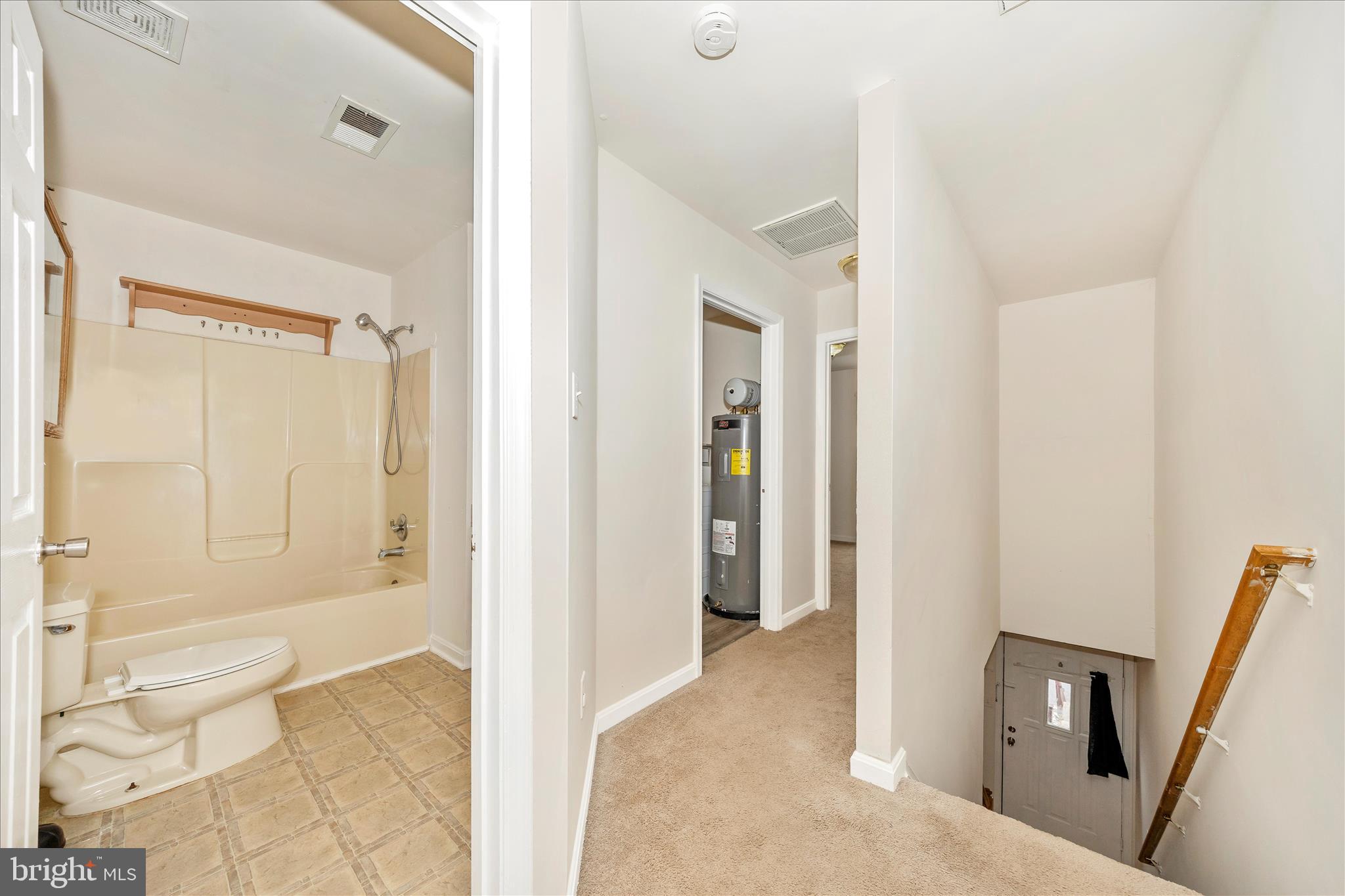 915 ROSE HILL AVENUE #A