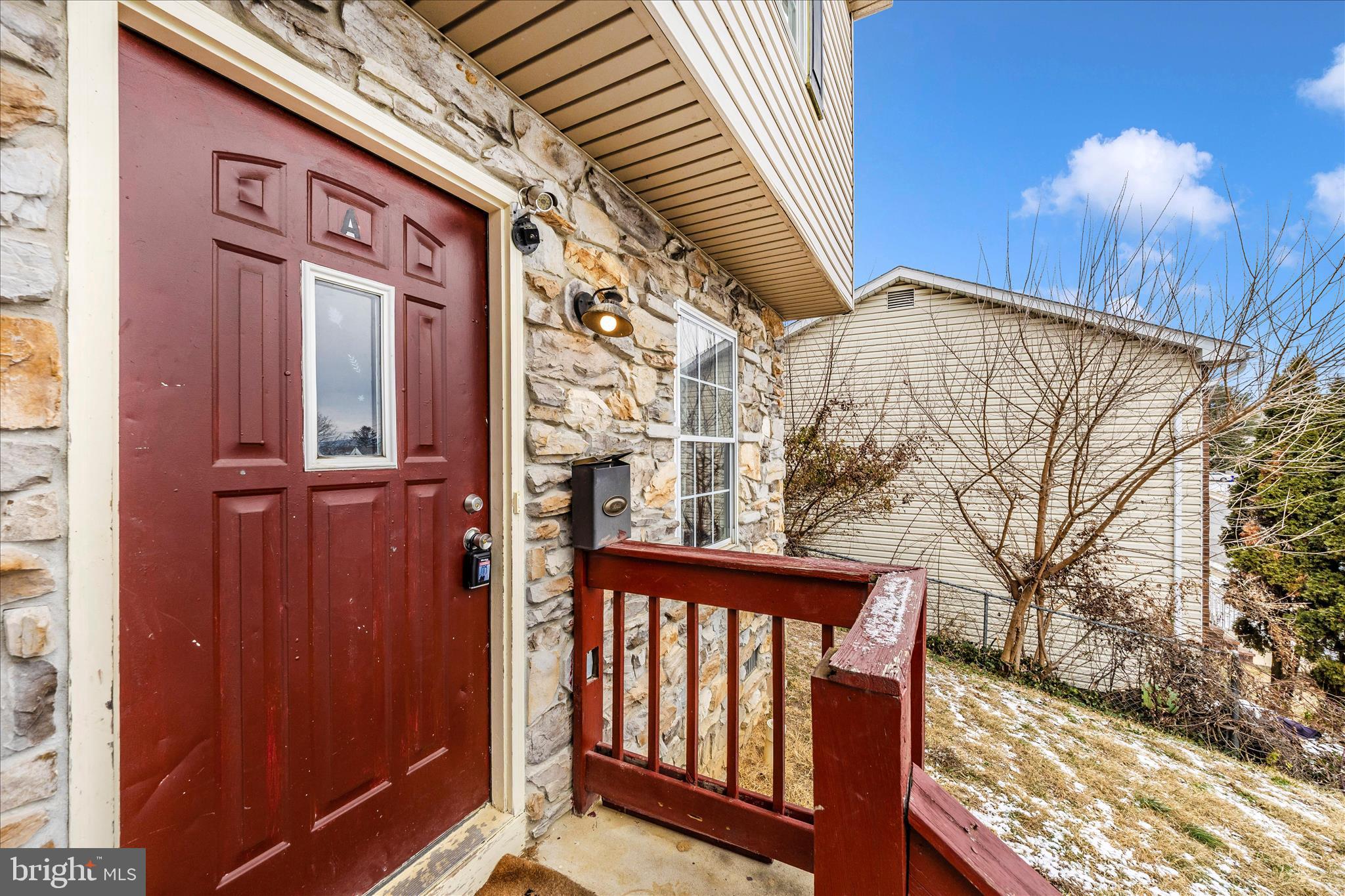 915 ROSE HILL AVENUE #A