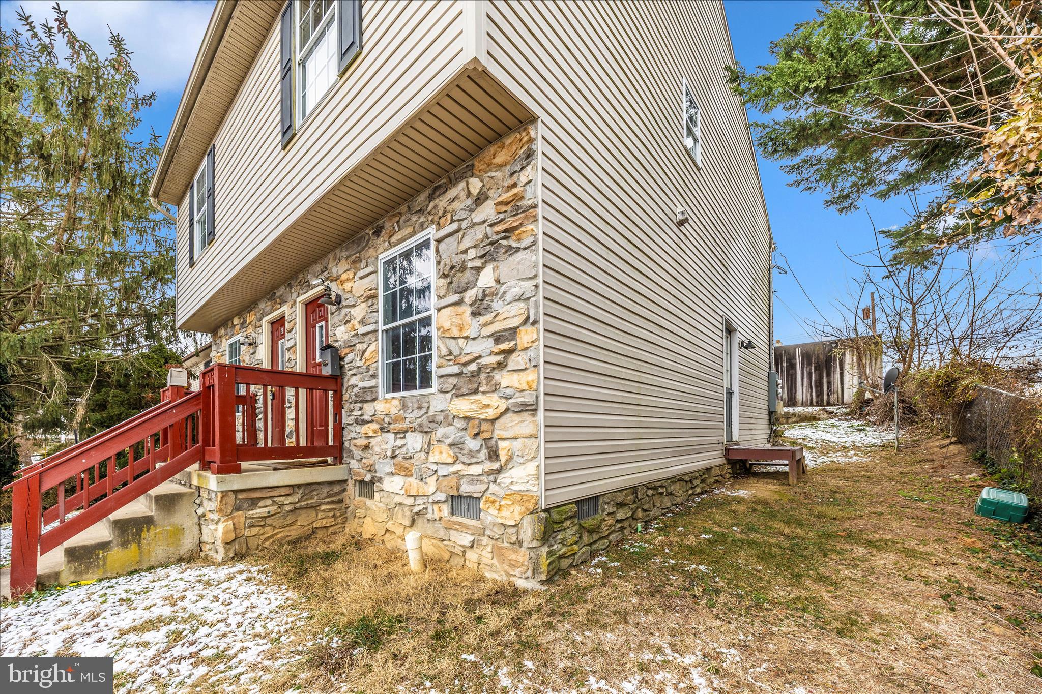 915 ROSE HILL AVENUE #A