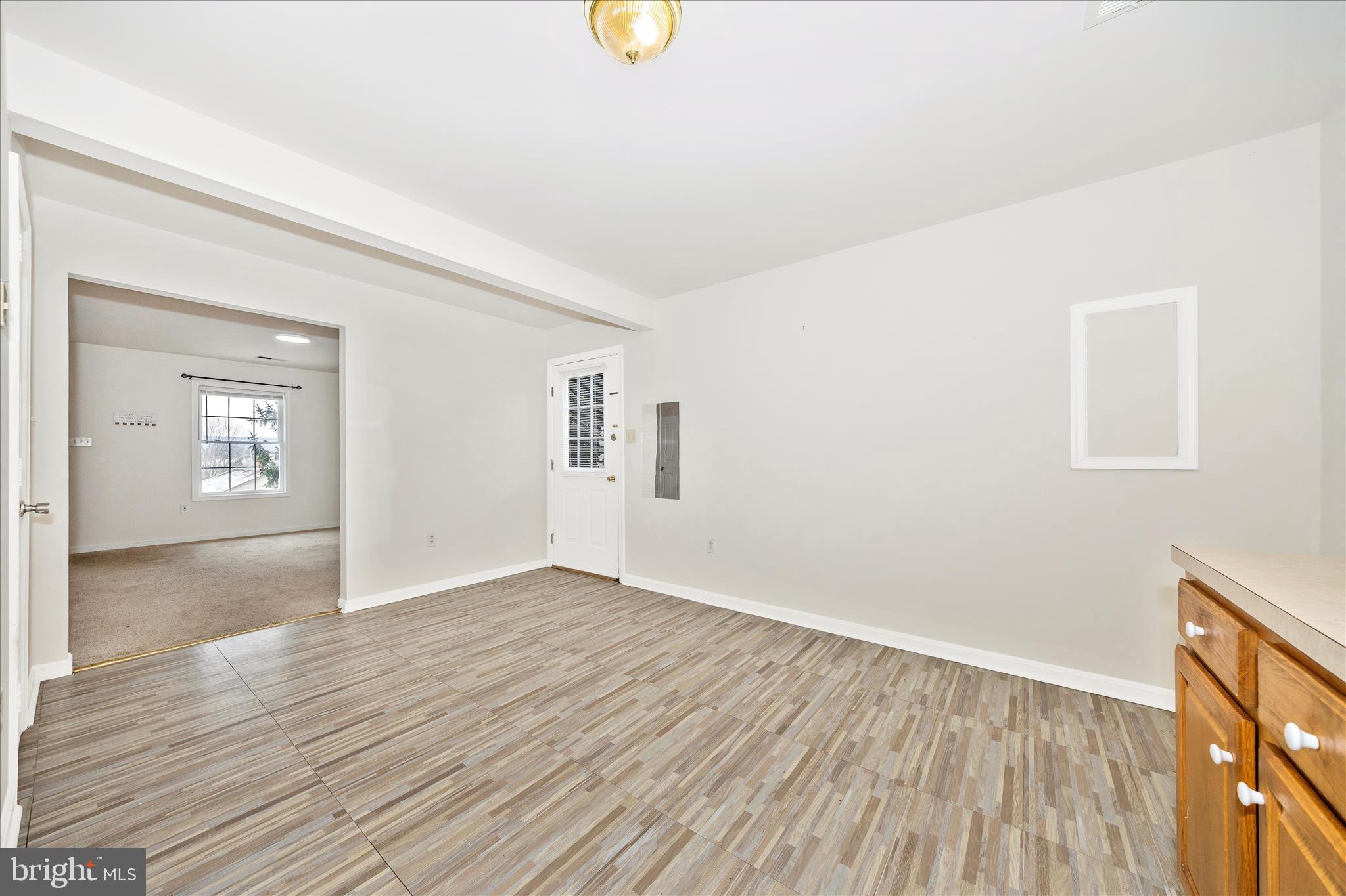 915 ROSE HILL AVENUE B