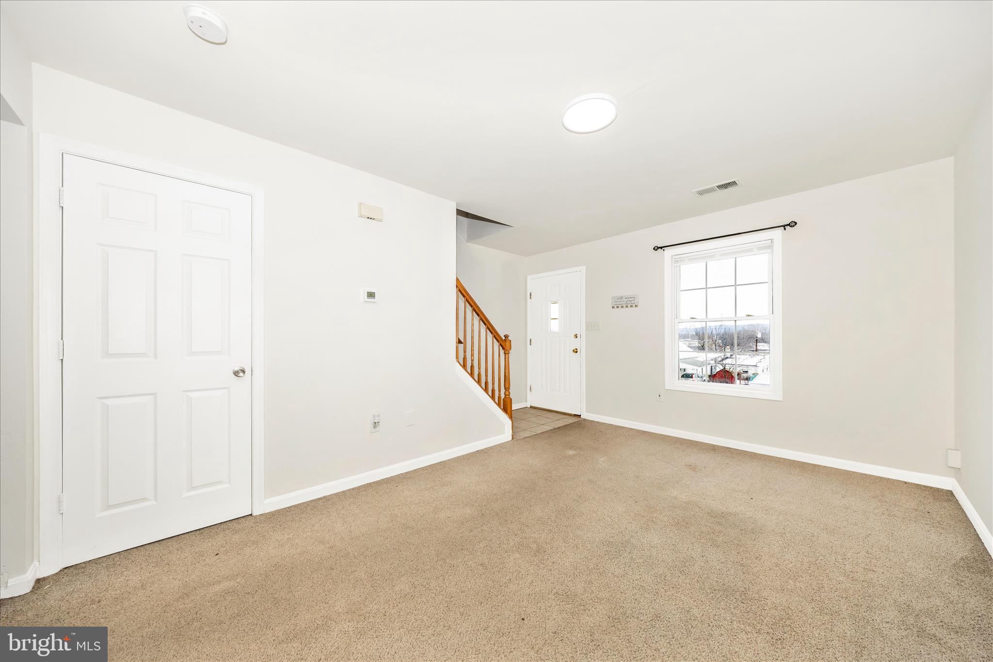 915 ROSE HILL AVENUE B