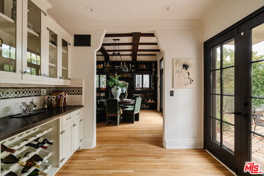 1929 N Hobart Boulevard