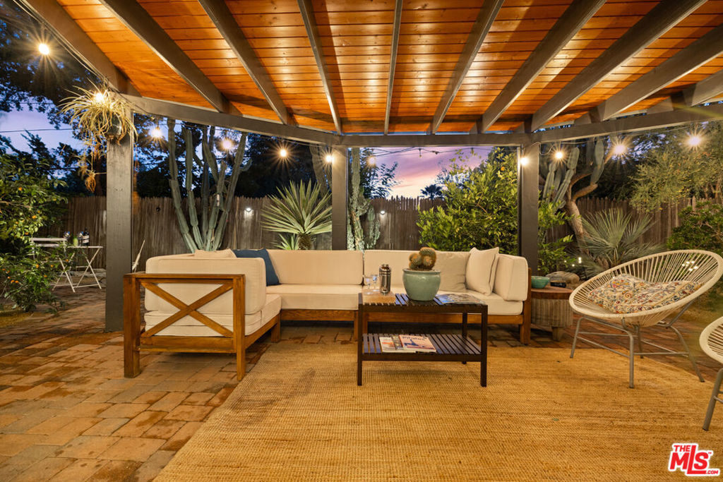 719 Northwestern Drive