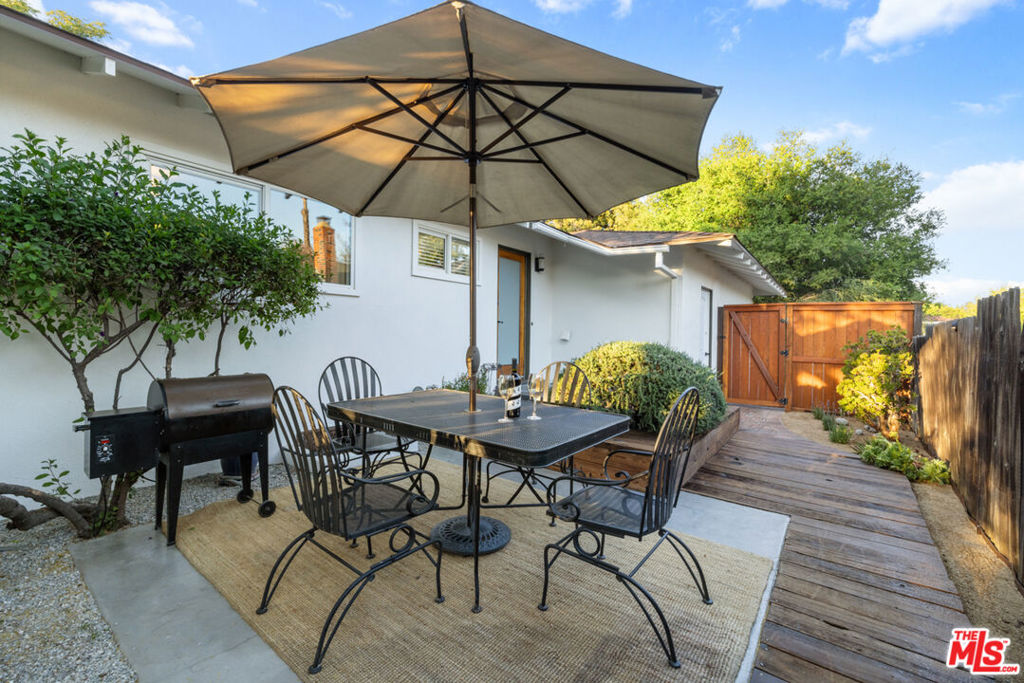719 Northwestern Drive