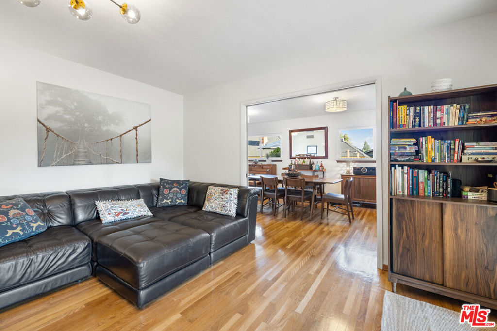 719 Northwestern Drive