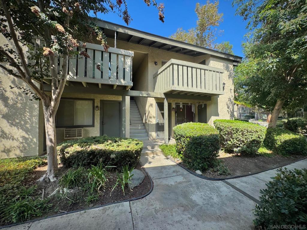 960 E Bonita Ave 52
