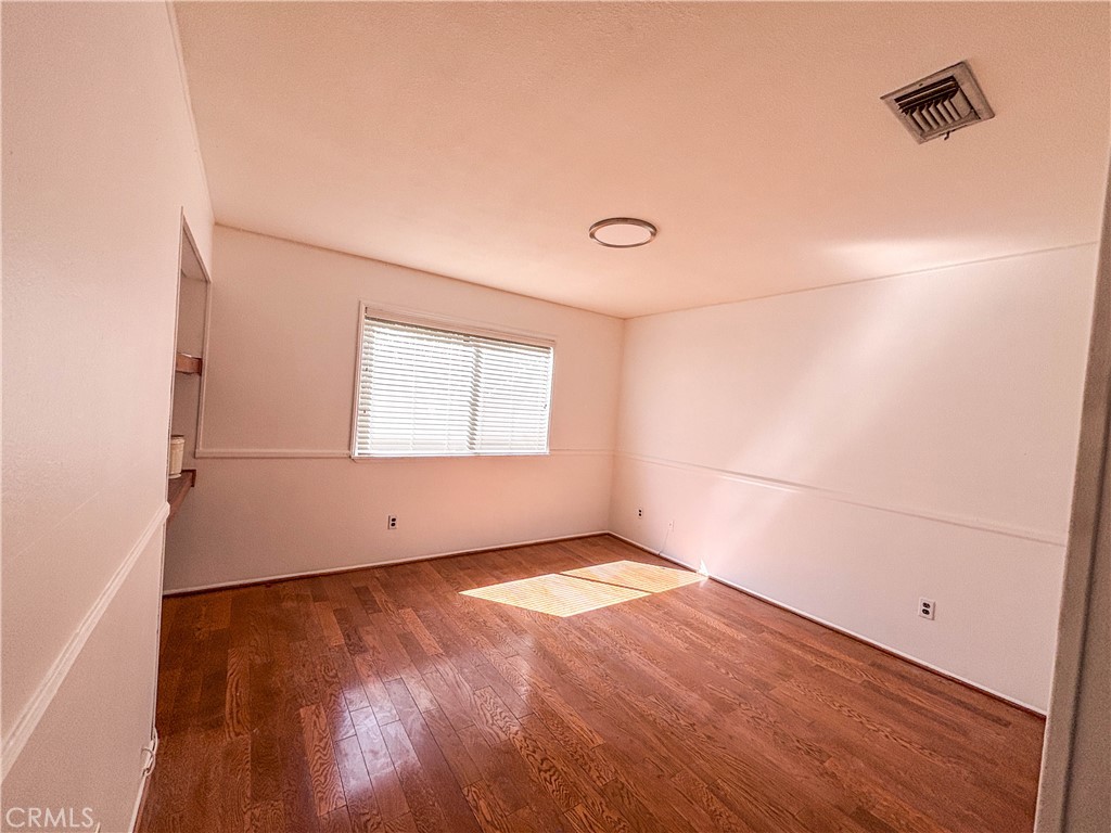 2864 Roosevelt Street