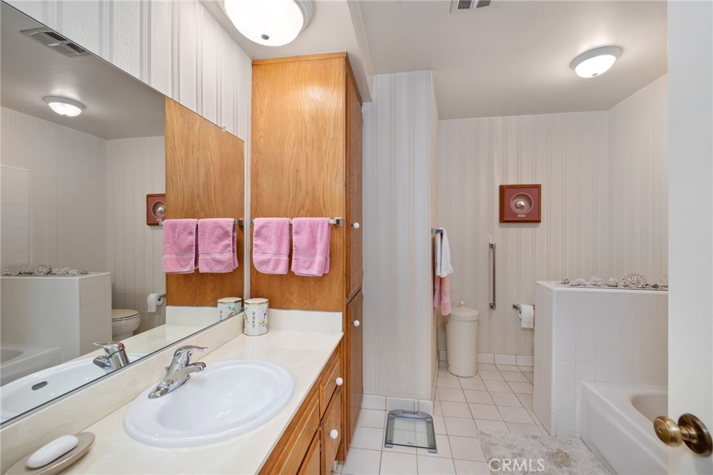 2343 Navarro Drive