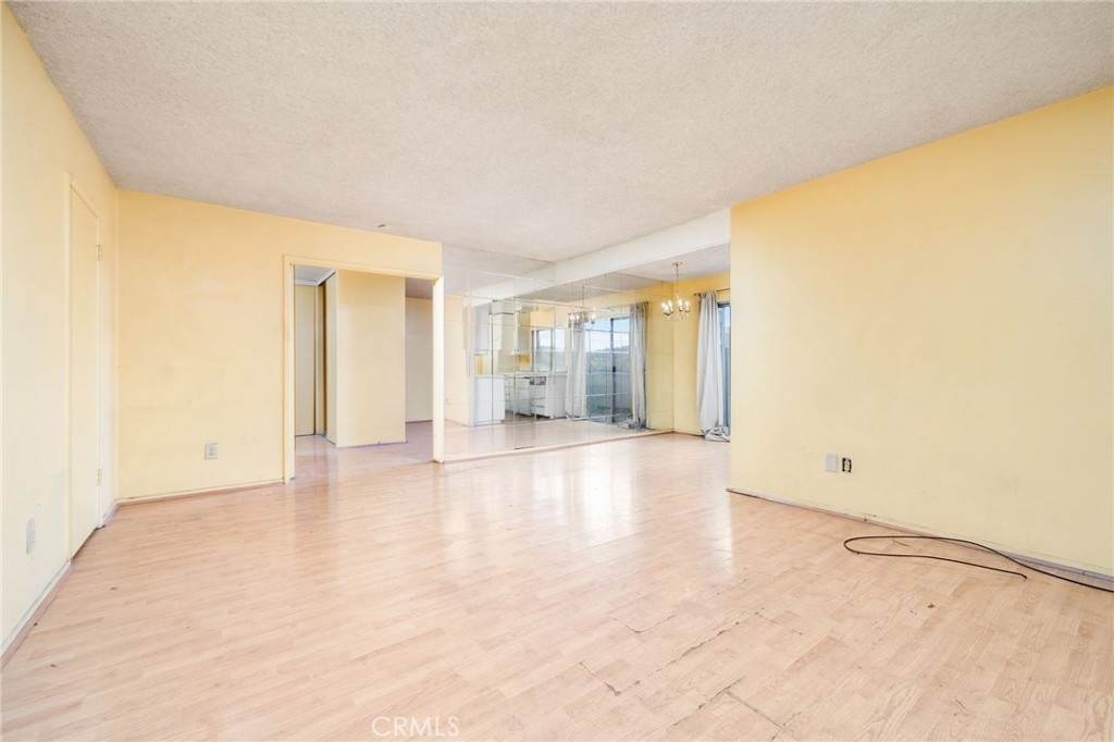 960 E Bonita Avenue 93