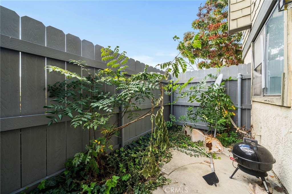 960 E Bonita Avenue 93