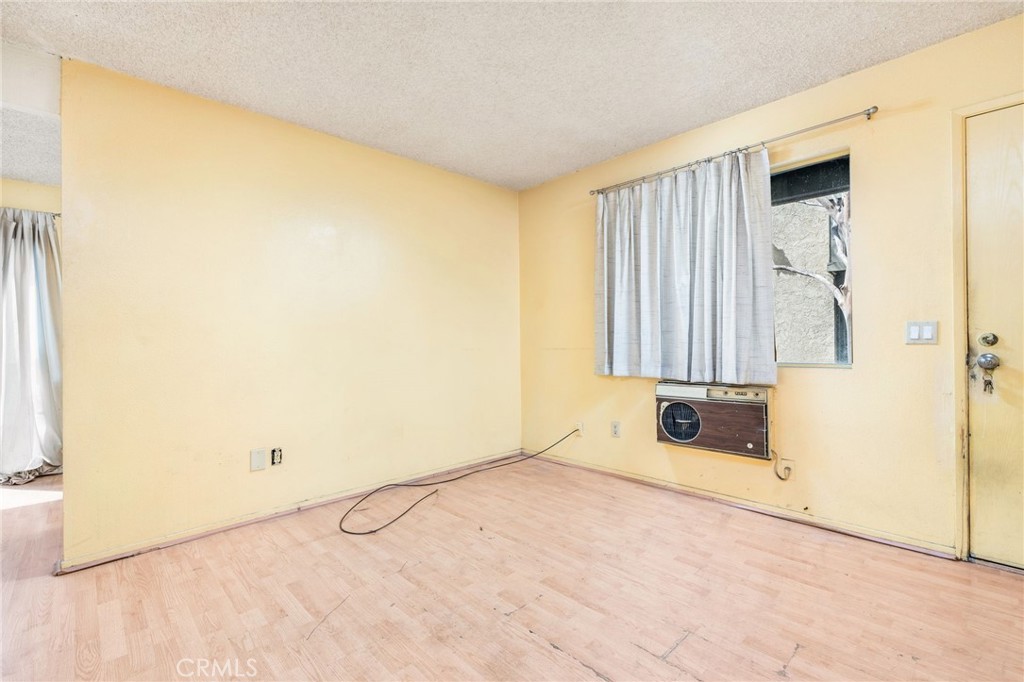 960 E Bonita Avenue 93