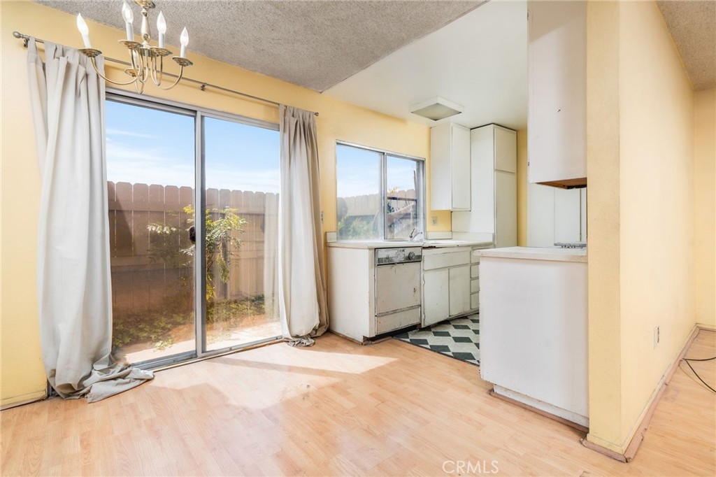 960 E Bonita Avenue 93