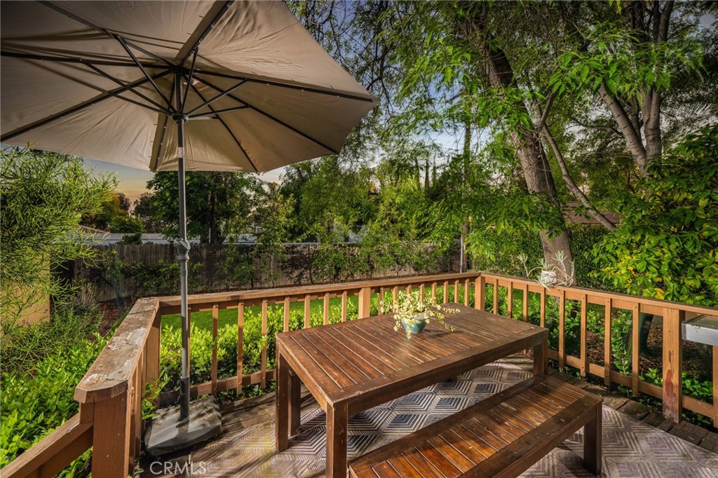 292 W Oak Park Drive