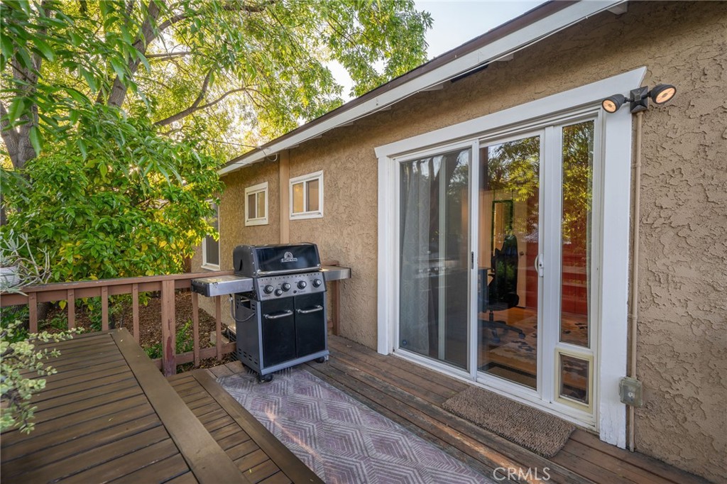 292 W Oak Park Drive