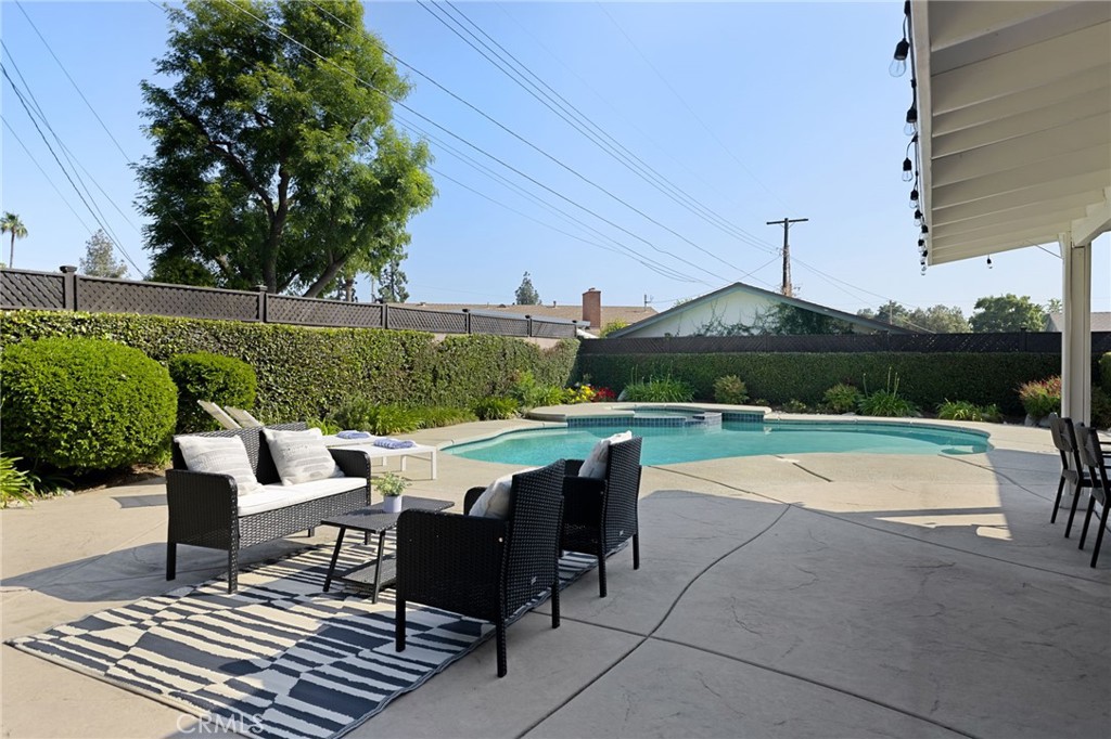 3860 Shelter Grove Drive