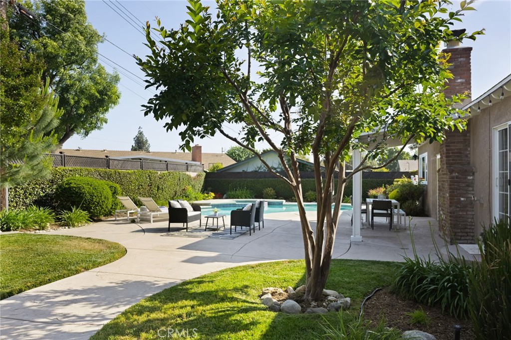 3860 Shelter Grove Drive