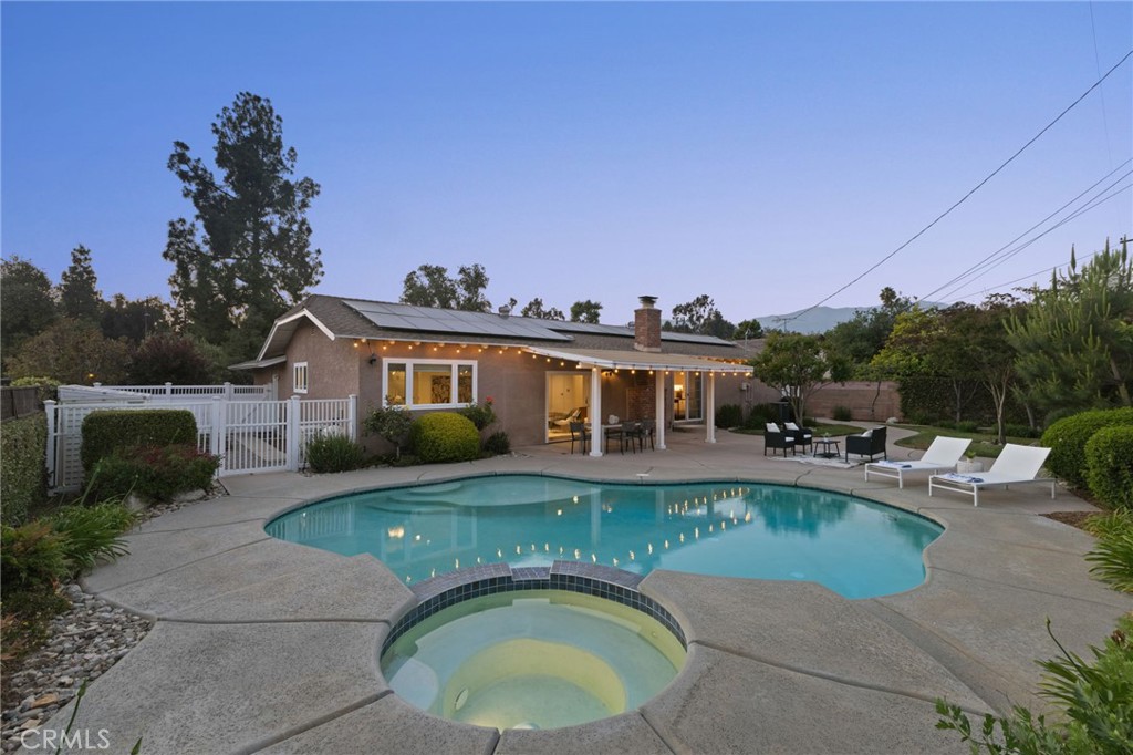 3860 Shelter Grove Drive