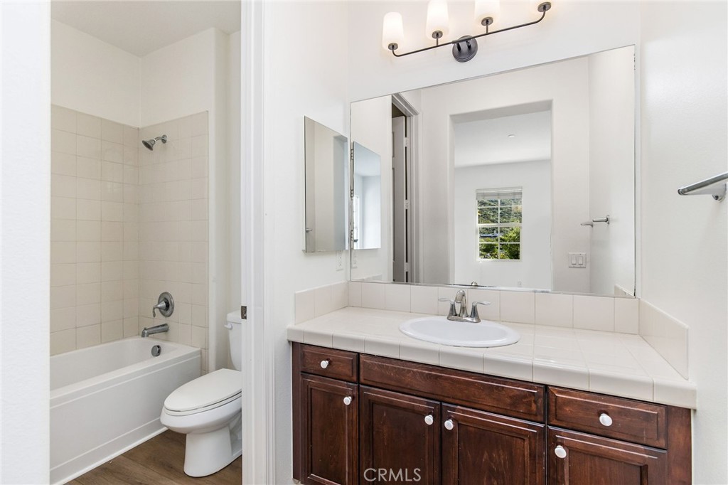 4432 Treasure Valley