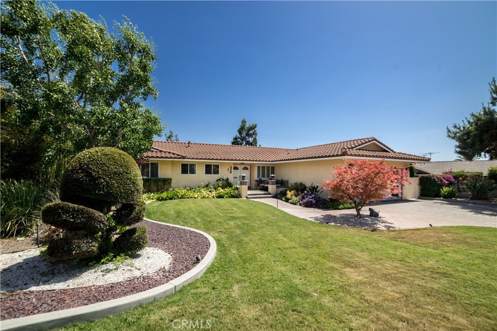 2372 W. Silver Tree Road