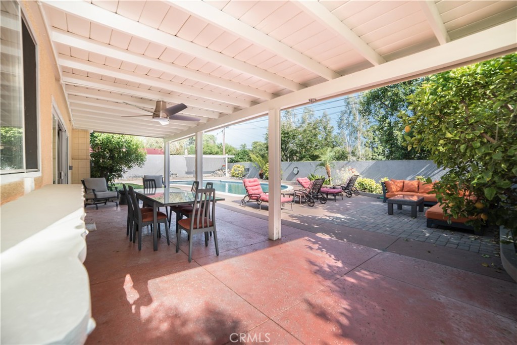 2372 W. Silver Tree Road
