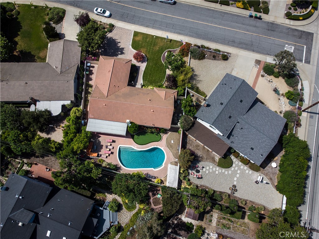 2372 W. Silver Tree Road