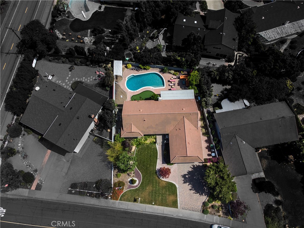 2372 W. Silver Tree Road