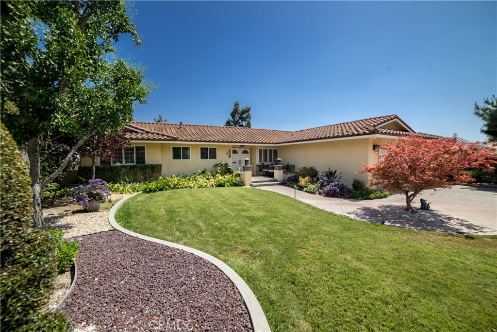 2372 W. Silver Tree Road