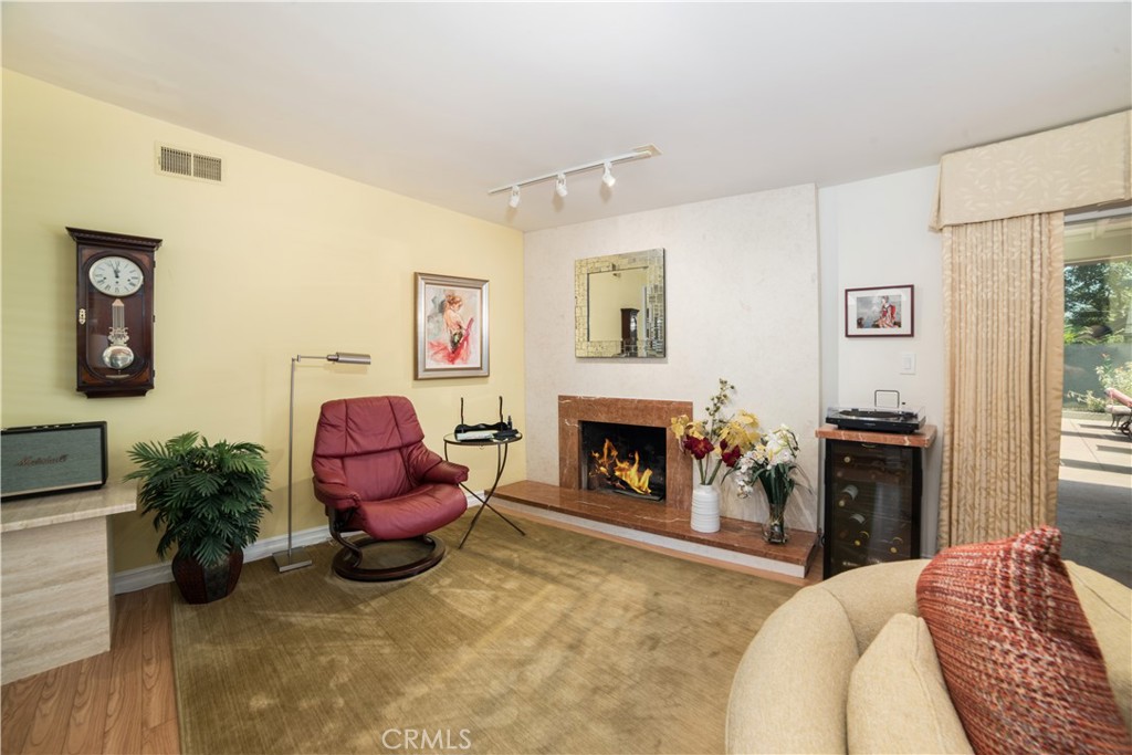 2372 W. Silver Tree Road