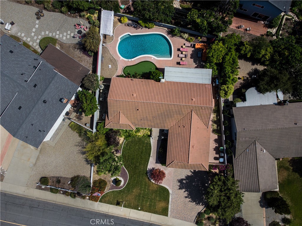 2372 W. Silver Tree Road