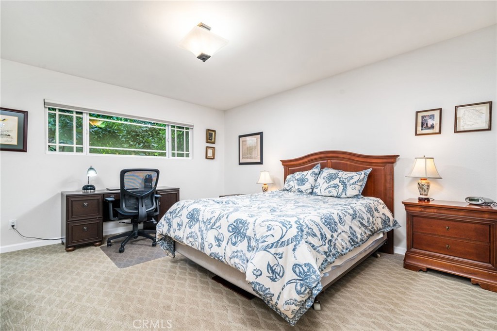 455 Champlain Drive