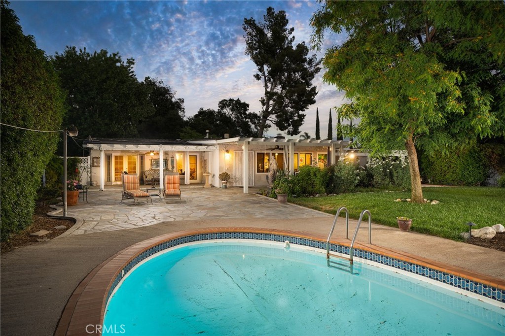 2945 N Rockmont Avenue