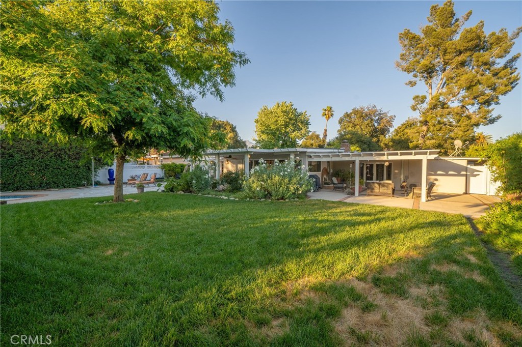 2945 N Rockmont Avenue