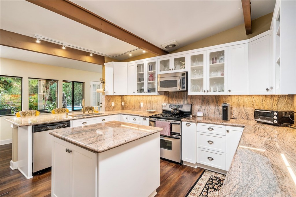 2945 N Rockmont Avenue