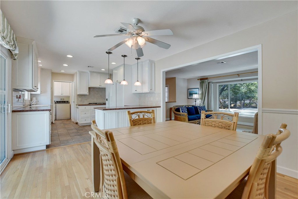 842 Knox Place
