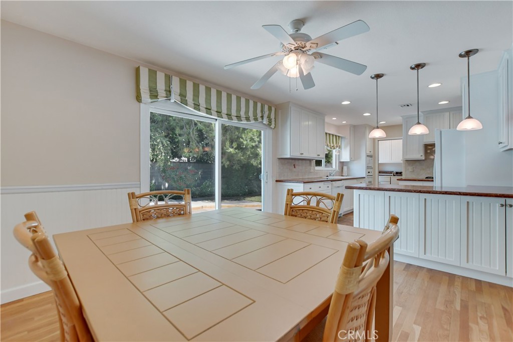 842 Knox Place