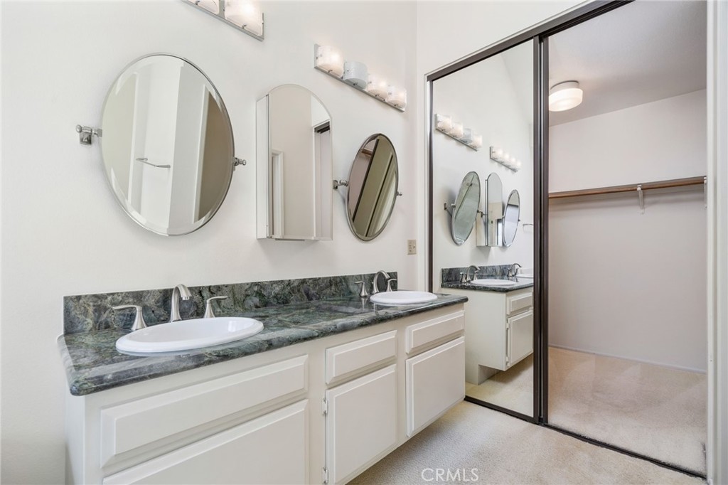 1433 Rust Court