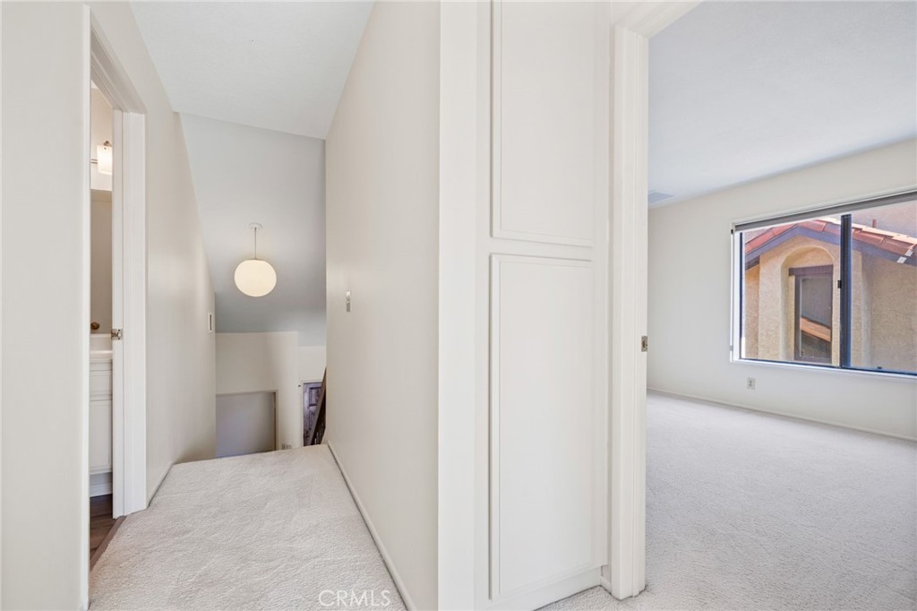 1433 Rust Court