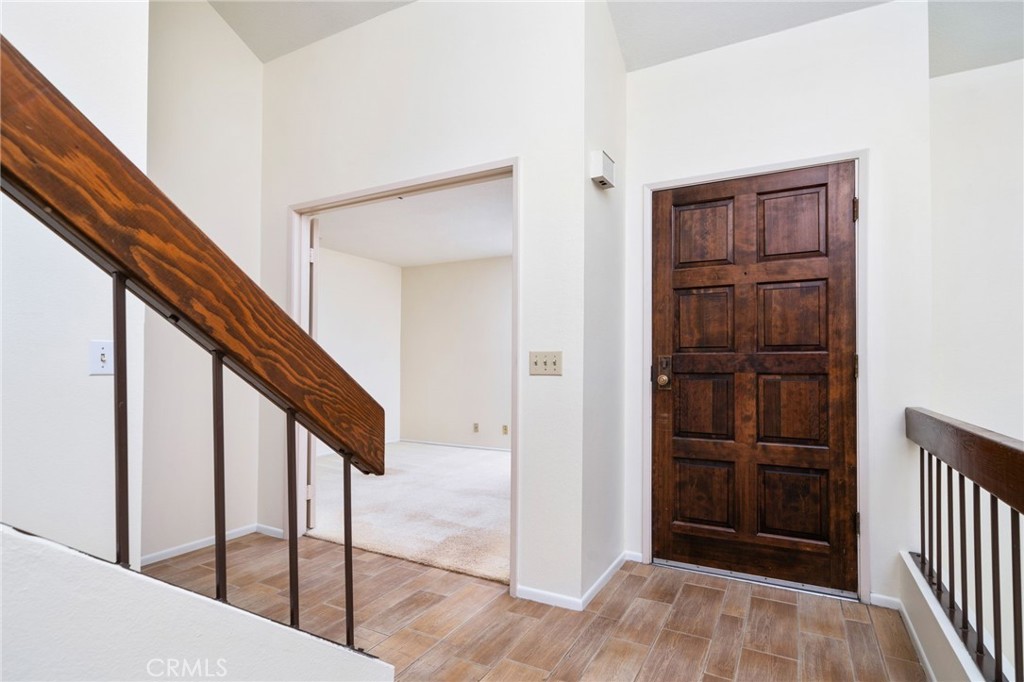 1433 Rust Court