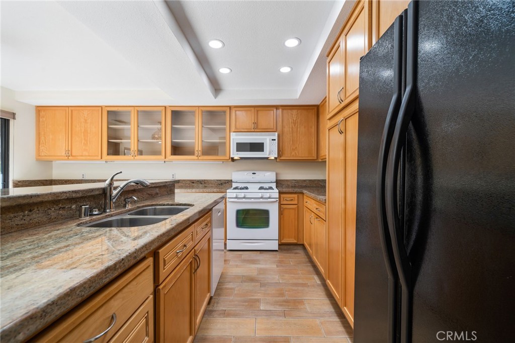 1433 Rust Court
