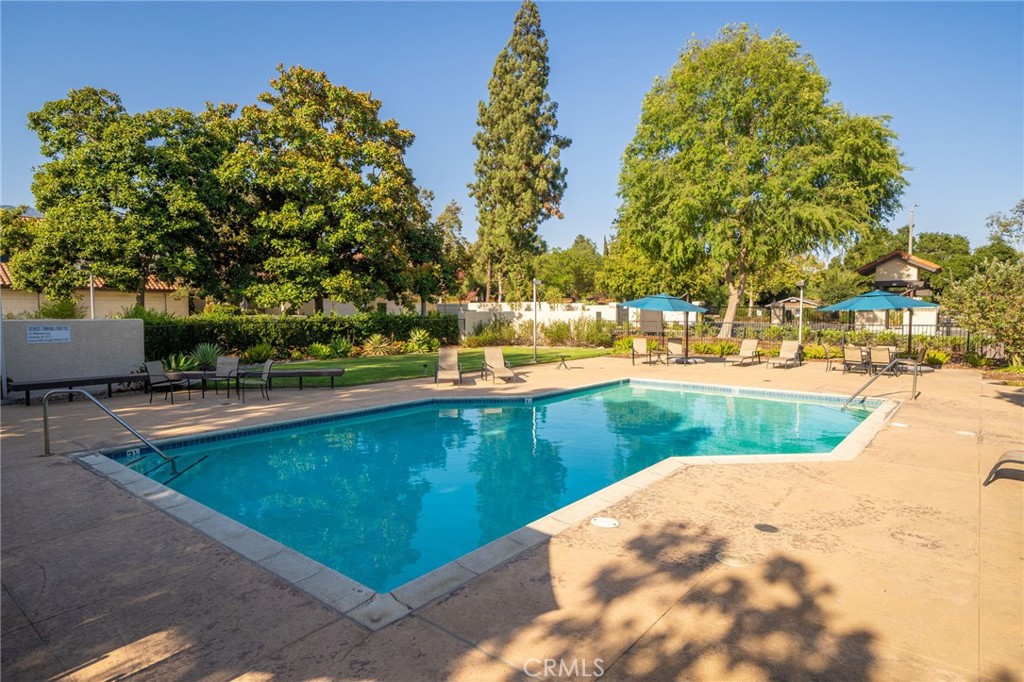 1433 Rust Court