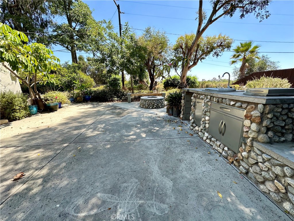286 Blaisdell Drive