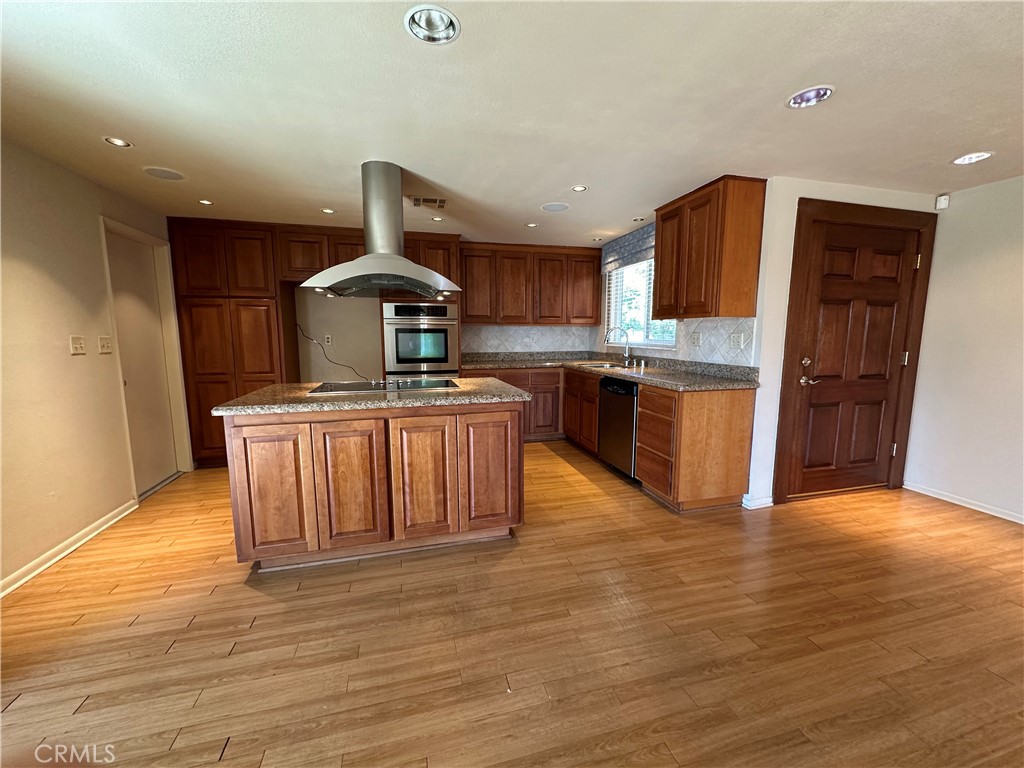 286 Blaisdell Drive