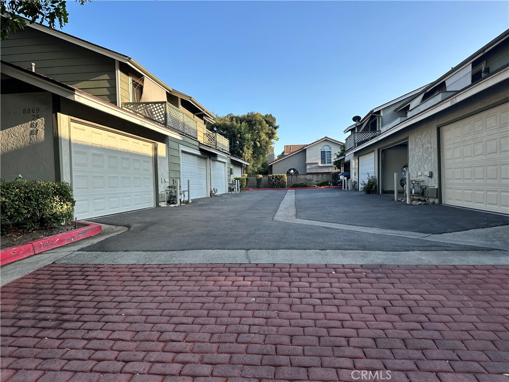 8853 Applewood Drive