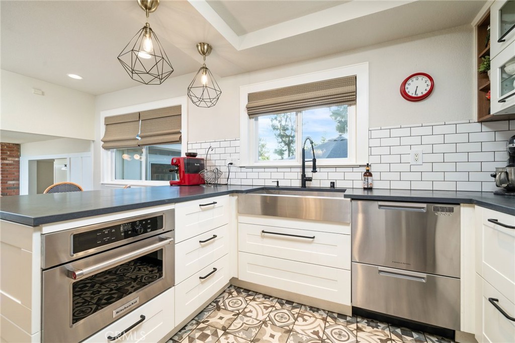 1853 Shenandoah Drive