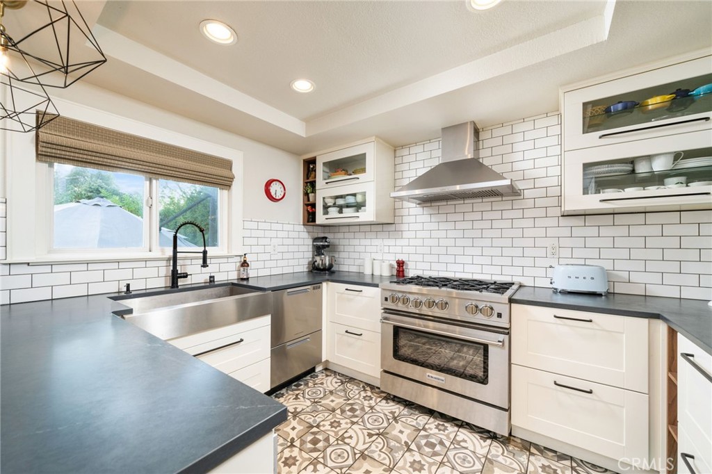 1853 Shenandoah Drive